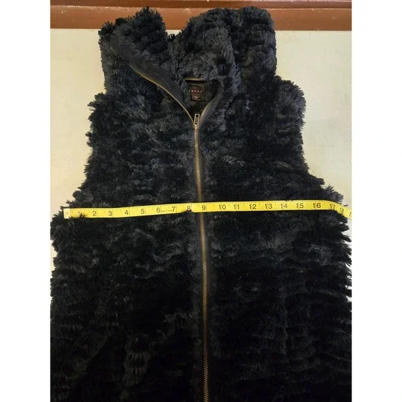 Fever Black Faux Fur Vest Women's Medium Sleeveless Zippered Textured‎ - Picture 4 of 9